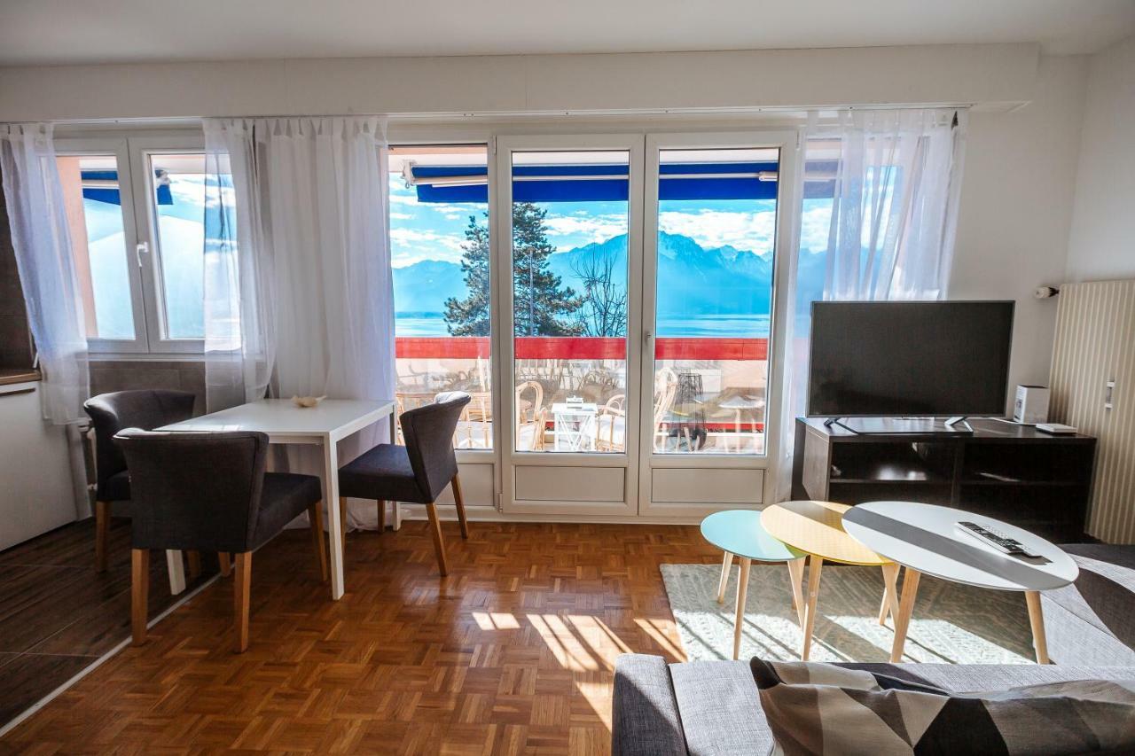 Terrace With Lake & Mountain View Montreux Kültér fotó